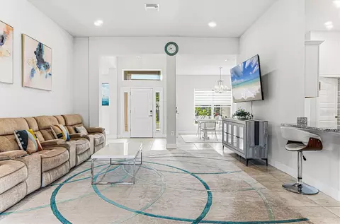 Living - 400 Marlin Rd, Venice, FL 34293 photo 1 of 4