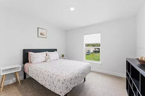 Bedroom - 400 Marlin Rd, Venice, FL 34293 photo 3 of 5
