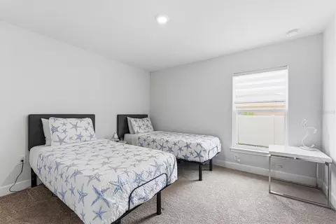 Bedroom - 400 Marlin Rd, Venice, FL 34293 photo 4 of 5