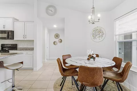 Dining - 400 Marlin Rd, Venice, FL 34293 photo 2 of 2