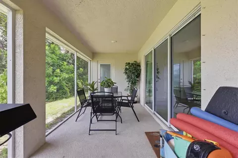 Exterior - 400 Marlin Rd, Venice, FL 34293 photo 7 of 11