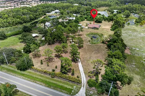 View/Area - 105 Jacaranda Blvd, Venice, FL 34292 photo 6 of 15