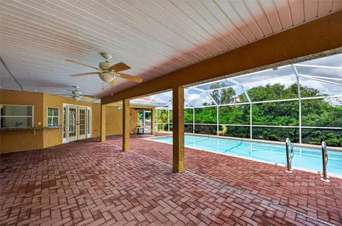 Exterior - 105 Jacaranda Blvd, Venice, FL 34292 photo 4 of 30