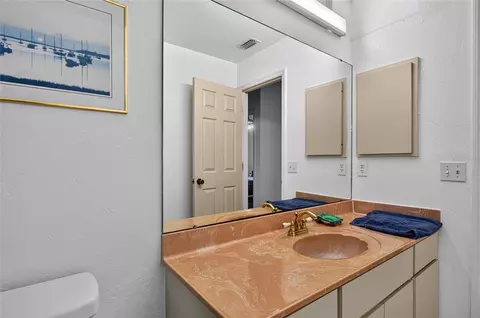 Bath - 105 Jacaranda Blvd, Venice, FL 34292 photo 7 of 7