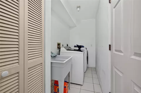 Other - 105 Jacaranda Blvd, Venice, FL 34292 photo 2 of 11
