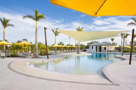 Exterior - 12574 Somatic Ct, Venice, FL 34293 photo 10 of 12