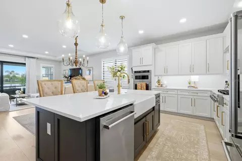 Kitchen - 18580 Midsummer Pl, Venice, FL 34293 photo 2 of 5