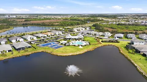 View/Area - 18580 Midsummer Pl, Venice, FL 34293 photo 26 of 33