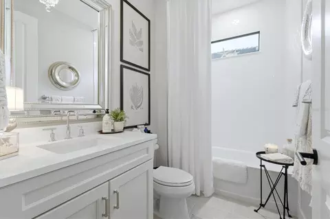 Bath - 18580 Midsummer Pl, Venice, FL 34293 photo 5 of 5