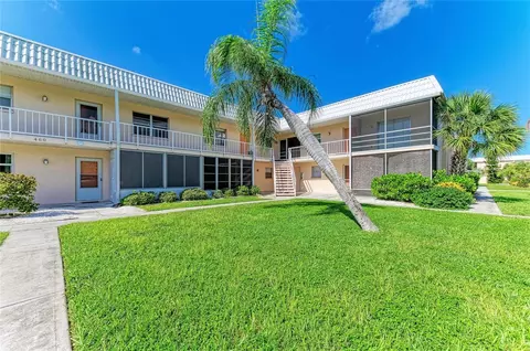 Exterior - 460 E Base Ave #129, Venice, FL 34285 photo 2 of 8
