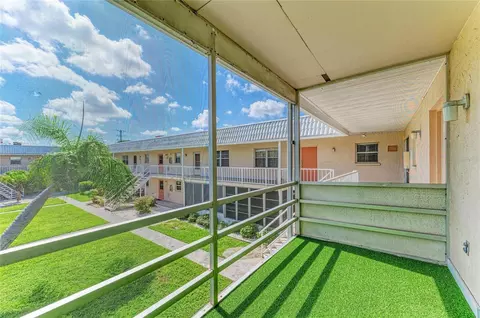 Exterior - 460 E Base Ave #129, Venice, FL 34285 photo 5 of 8