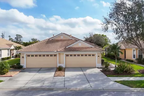 4301 Whispering Oaks Dr, North Port, FL 34287
