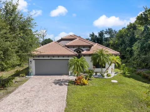 284 Albatross Rd, Rotonda West, FL 33947