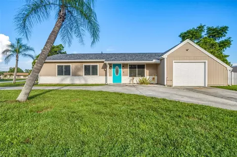 3512 Nekoosa St, North Port, FL 34287