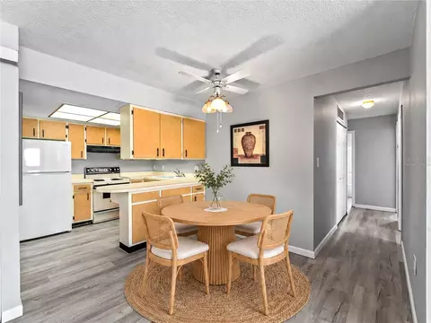 Dining - 460 Base Ave E #128, Venice, FL 34285 photo 1 of 1