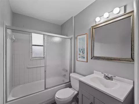 Bath - 460 Base Ave E #128, Venice, FL 34285 photo 1 of 2