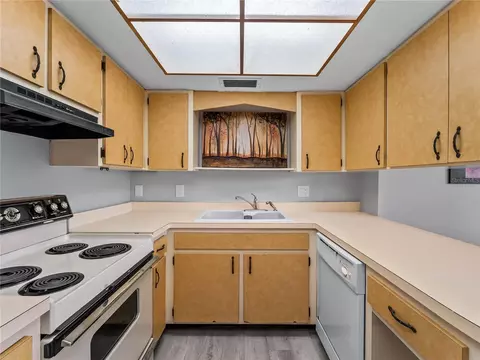 Kitchen - 460 Base Ave E #128, Venice, FL 34285 photo 1 of 1