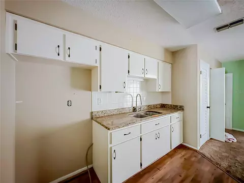 Kitchen - 9320 SE Maricamp Rd, Ocala, FL 34472 photo 1 of 4