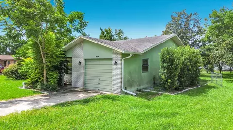 Exterior - 9320 SE Maricamp Rd, Ocala, FL 34472 photo 1 of 3
