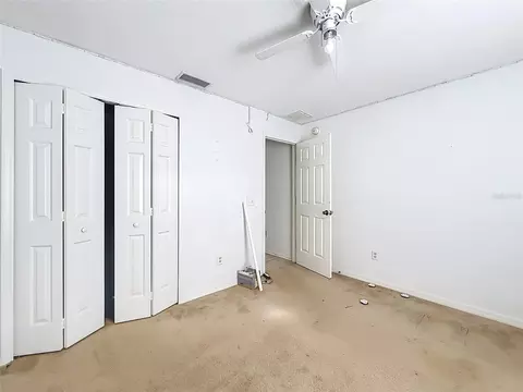 Bedroom - 215 Oak Cir, Ocala, FL 34472 photo 2 of 6