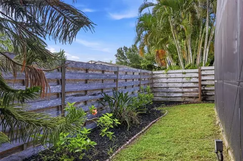 Exterior - 6909 9th Ct E, Sarasota, FL 34243 photo 11 of 11