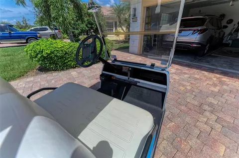 Exterior - 6256 Erice St, Venice, FL 34293 photo 18 of 25