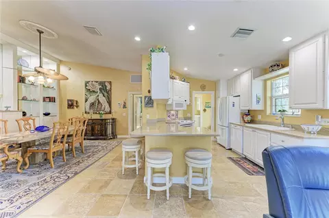 Kitchen - 6256 Erice St, Venice, FL 34293 photo 3 of 7