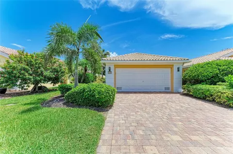Exterior - 6256 Erice St, Venice, FL 34293 photo 2 of 25