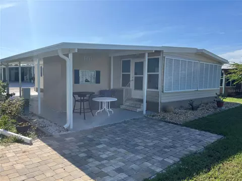 Exterior - 792 Grado Dr, Venice, FL 34285 photo 2 of 4