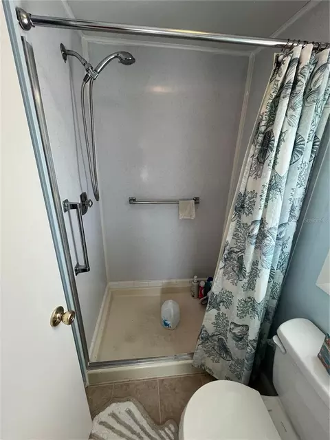 Bath - 792 Grado Dr, Venice, FL 34285 photo 5 of 5