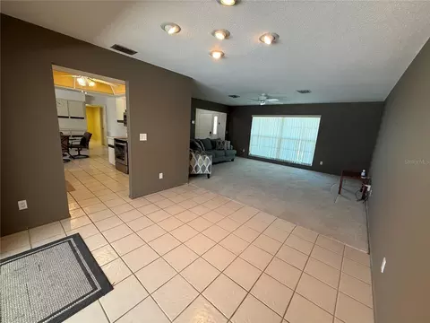 Living - 386 Pineview Dr, Venice, FL 34293 photo 2 of 6