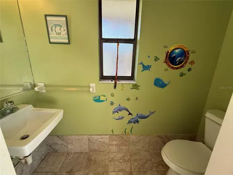 Bath - 386 Pineview Dr, Venice, FL 34293 photo 3 of 4