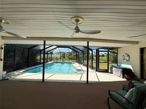 Exterior - 386 Pineview Dr, Venice, FL 34293 photo 8 of 11