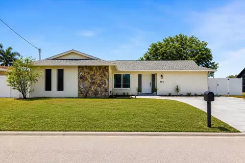 814 Ellicott Cir NW, Port Charlotte, FL 33952