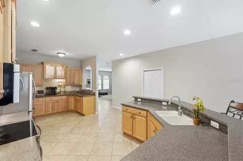 Kitchen - 11347 Dancing River Dr, Venice, FL 34292 photo 4 of 5