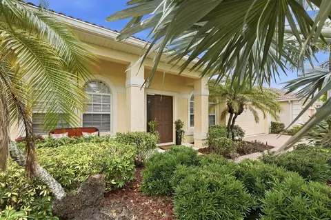Exterior - 11347 Dancing River Dr, Venice, FL 34292 photo 8 of 28