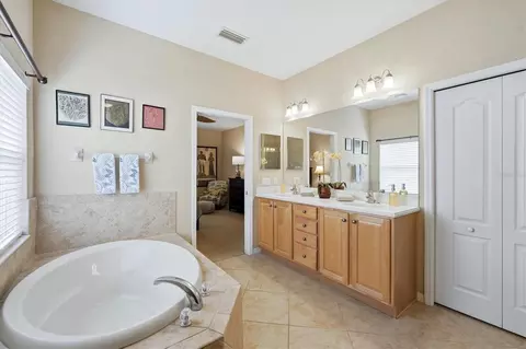 Bath - 11347 Dancing River Dr, Venice, FL 34292 photo 2 of 5