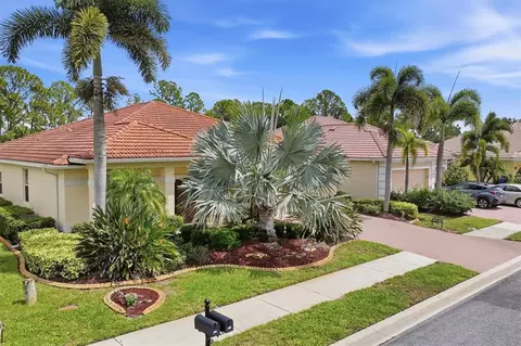 Exterior - 11347 Dancing River Dr, Venice, FL 34292 photo 6 of 28