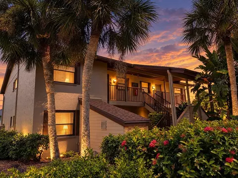 937 Capri Isles Blvd #56, Venice, FL 34292