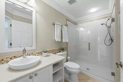 Bath - 10 Amberjack Pl, Placida, FL 33946 photo 2 of 5