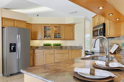 Kitchen - 10 Amberjack Pl, Placida, FL 33946 photo 3 of 4