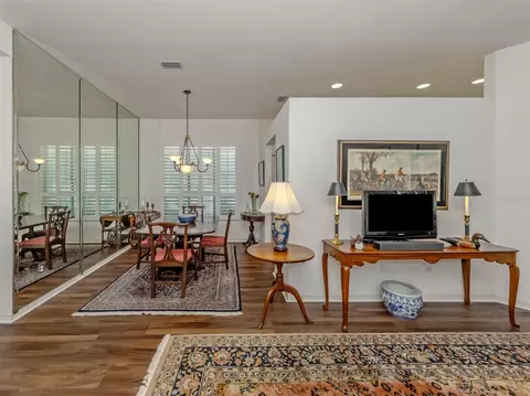 Dining - 554 Fallbrook Dr, Venice, FL 34292 photo 2 of 4