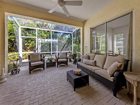 Exterior - 554 Fallbrook Dr, Venice, FL 34292 photo 9 of 18