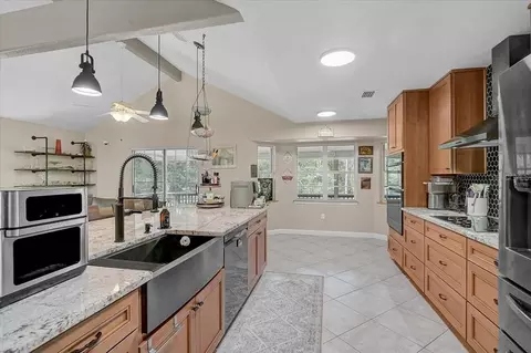 Kitchen - 16535 Cr 675 Rd, Parrish, FL 34219 photo 3 of 5
