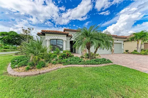 20700 Granlago Dr, Venice, FL 34293