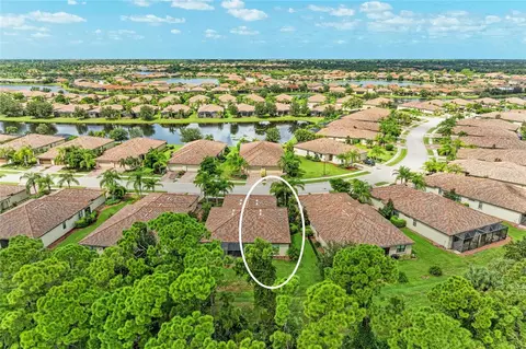 View/Area - 20178 Benissimo Dr, Venice, FL 34293 photo 5 of 14