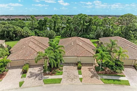 View/Area - 20178 Benissimo Dr, Venice, FL 34293 photo 2 of 14