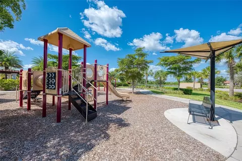 View/Area - 20178 Benissimo Dr, Venice, FL 34293 photo 7 of 14