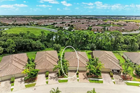 View/Area - 20178 Benissimo Dr, Venice, FL 34293 photo 4 of 14