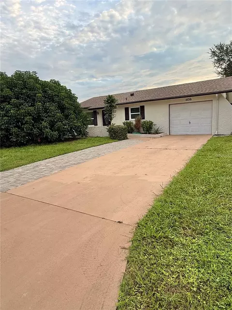 1036 Hope St, Venice, FL 34285